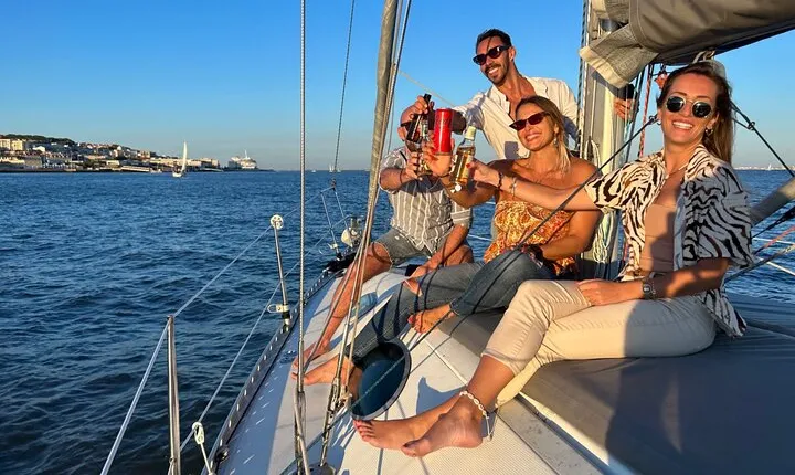 Lisbon Sunset Sailing Private Tour
