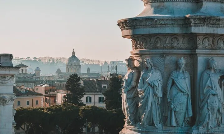 An Architectural insight of Rome on a Private Tour with a local