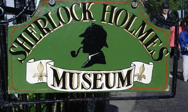 Sherlock Holmes Museum & Westminster Walking Tour