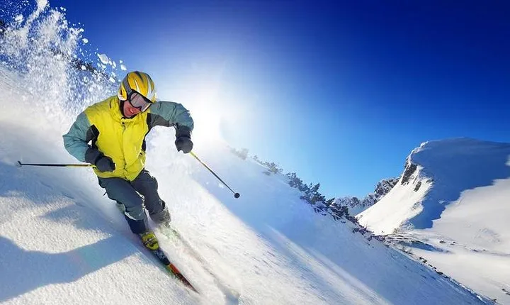 Private Day Trip to Huaibei International Ski Resort and Mutianyu Great Wall