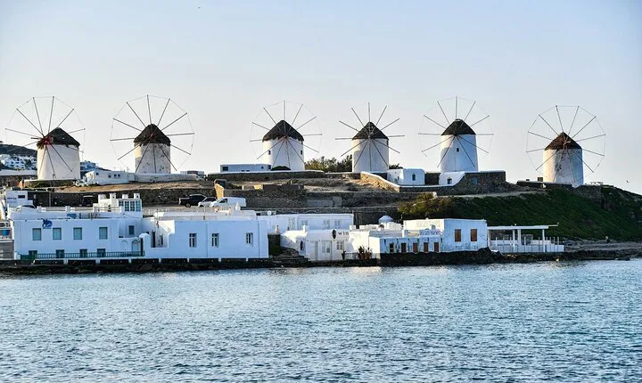 3-day Vegan Private Tour Package Athens & Mykonos