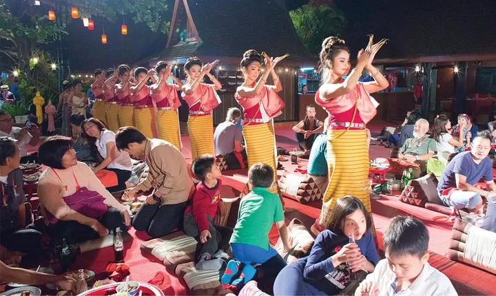 Traditional Khantoke Dinner and Cultural Show in Chiang Mai Admission Ticket