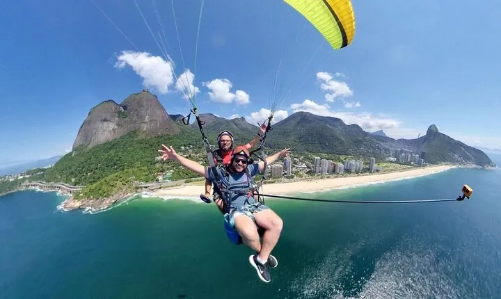 Paragliding Tandem Flight in Rio de Janeiro