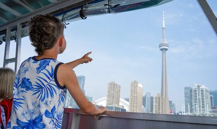 Toronto Premium Driving Tour with CN Tower and Harbour Cruise