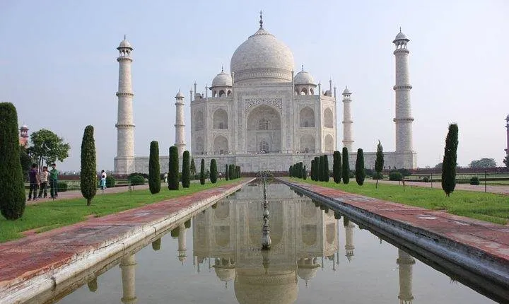 Day Tour Taj Mahal From Bangalore