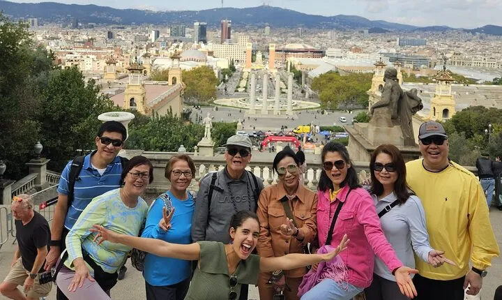 Barcelona Best Views: Old Town, Cable Car and Montjuic Castle