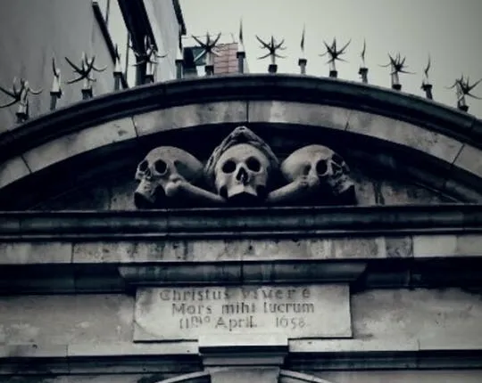 Private London taxi horror tour