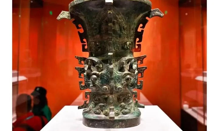 China Bronze Ware Museum and Folk Museum with Local Food Day Tour