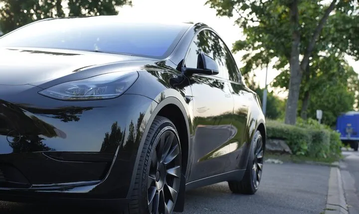 TESLA Private Transfer CDG ORLY Airport to and from Disney