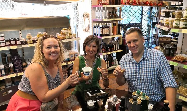 Greek Tasting Workshop & Food Market Tour in Athens