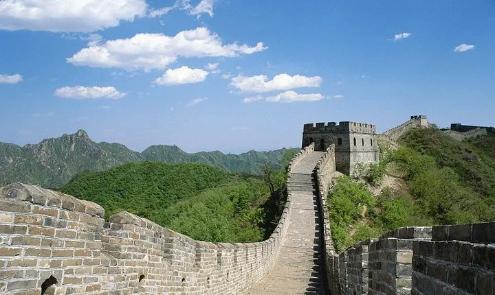 Private Layover Tour to Mutianyu Great Wall and Summer Palace with Cable Car
