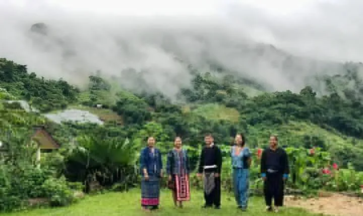 Half day Long Neck hill tribe and Hmong hill tribe village