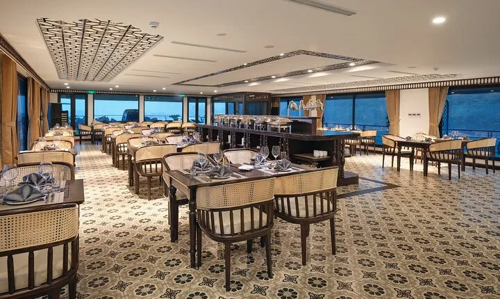 Lan Ha Bay Escapade: 2 Days 1 Night with Merry Cruise from Hanoi