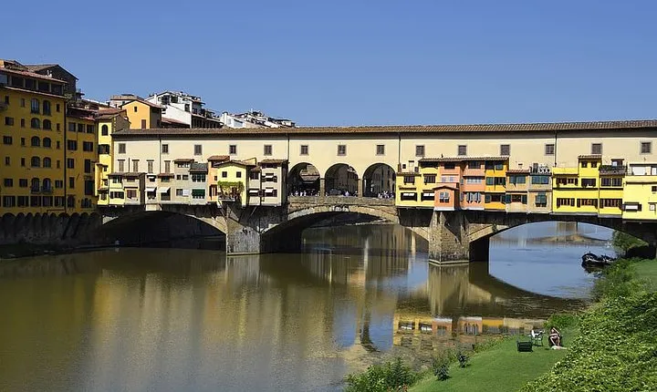 Private transfer from Rome to Florence with Hotel pick-up and drop off