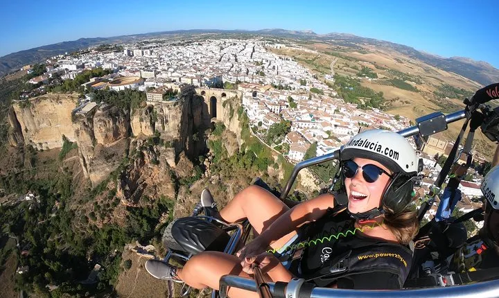 30-minute paramotor flight in Ronda
