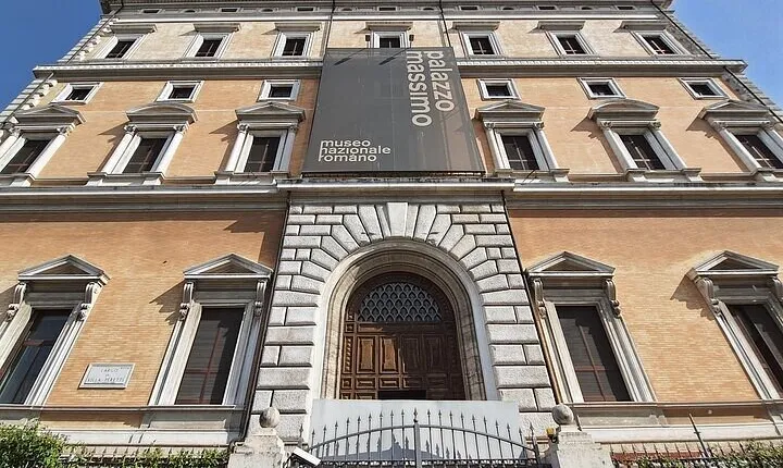 National Roman Museum and Diocletian Thermal Baths Walking Tour