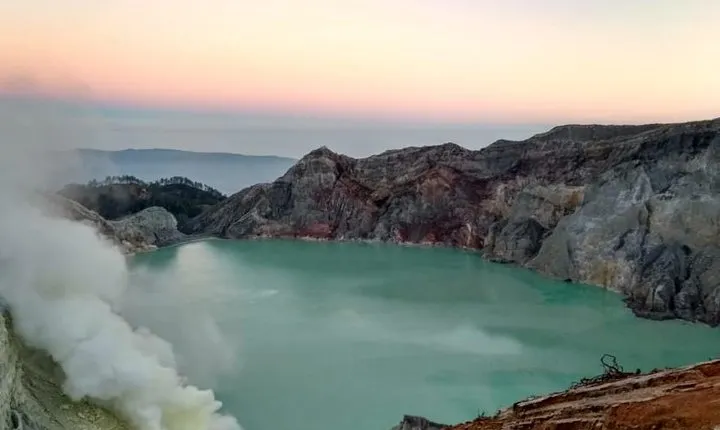 Ijen Crater Tour