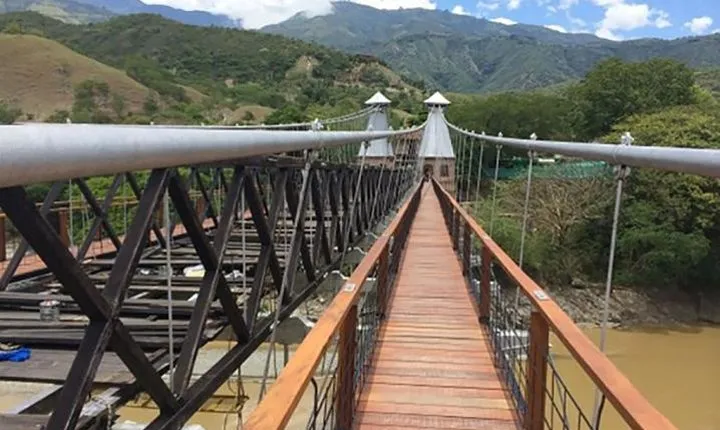 Full-Day Private Colonial Santa Fe de Antioquia Tour