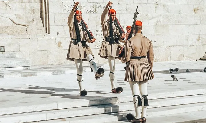 Private Historical Athens City Tour with Local Expert