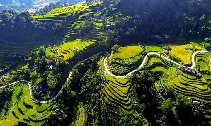 Ha Giang Loop Private Motobike Tour - 4 Days and 3 Nights!