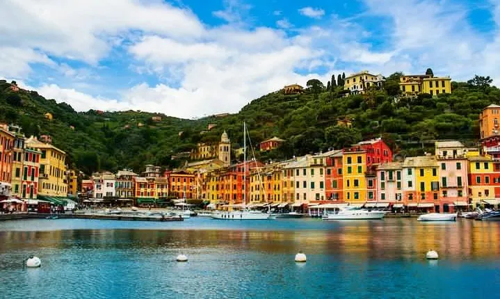 Full-Day private tour of Portofino and Genoa