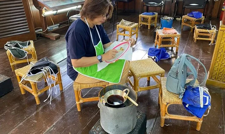 Jakarta Landmark with Batik Workshop