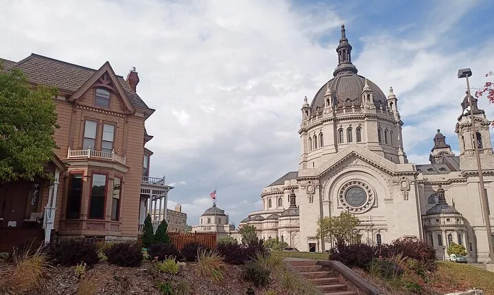 Spirits of Summit Avenue Walking Tour