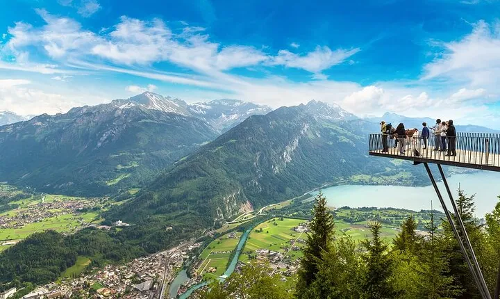 3 Day Private Trip from Paris to Burgundy and Switzerland