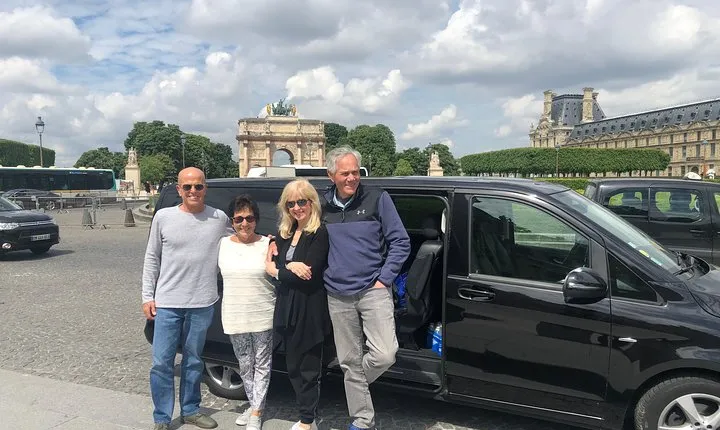 Paris Private Airport Transfer & City Sightseeing Ride