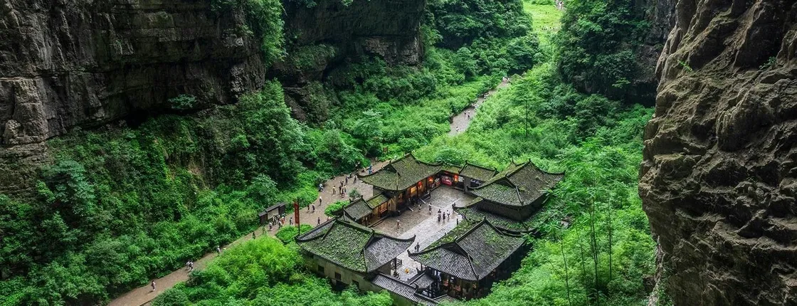 Guided tour of Three Natural Bridges and Longshuixia Fissure in Chongqing