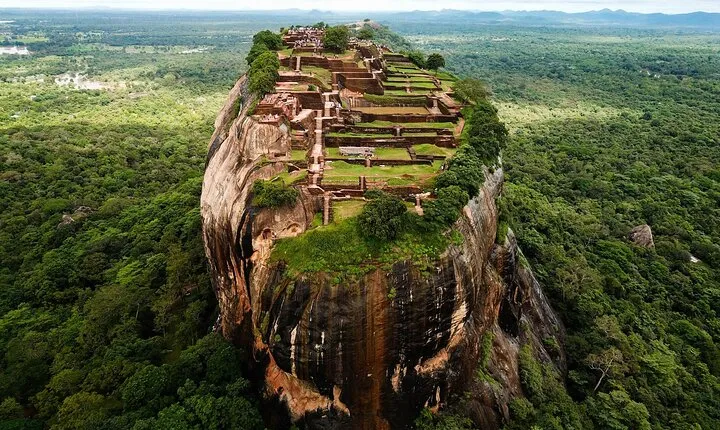 Classical Sri Lanka (7 Day Guided Round Tour)