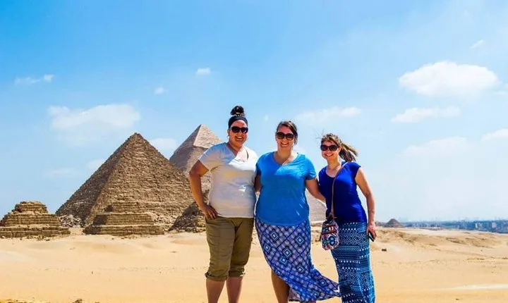 Full-Day Tour from Cairo: Giza Pyramids, Sphinx, Memphis, and Saqqara