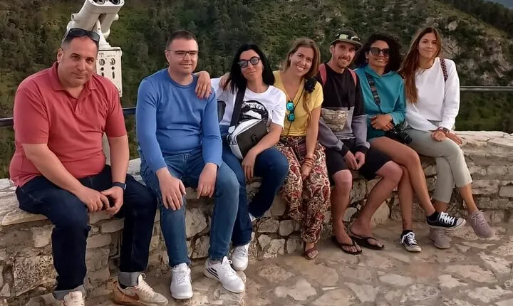 Berat Half Day Walking Tour in Spanish
