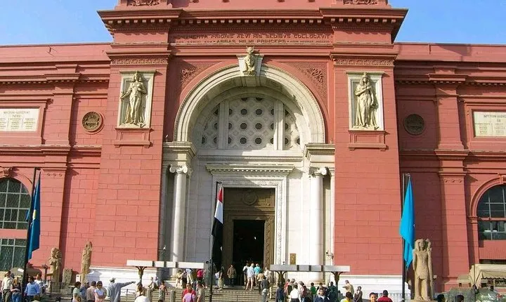 Half day tour at the Egyptian Museum