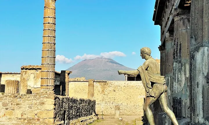 Pompeii Guided Tour with Skip the Line from Naples