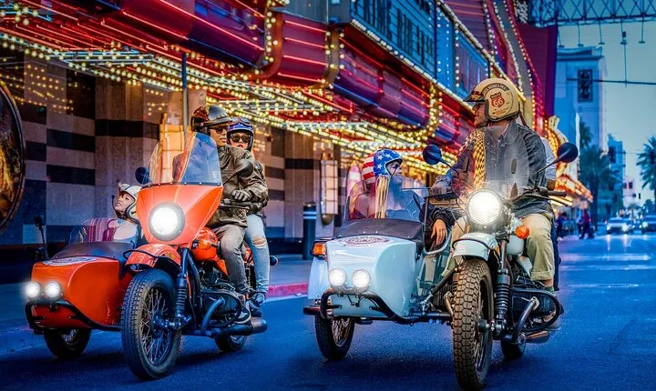 Private 1-Hour Evening Las Vegas Strip Tour in a Sidecar
