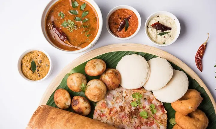 Food Walk Alleppey (2 Hours Guided Local Food Tasting Experience)