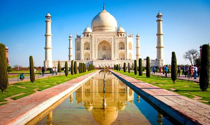 Taj Mahal Tour from Banglore