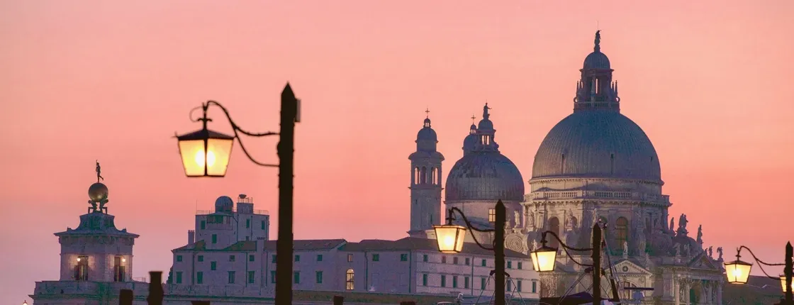 Private murder and mysteries tour in Venice