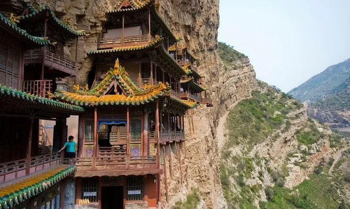 2-Day Datong Yungang Grottoes & Hanging Temple Private Tour