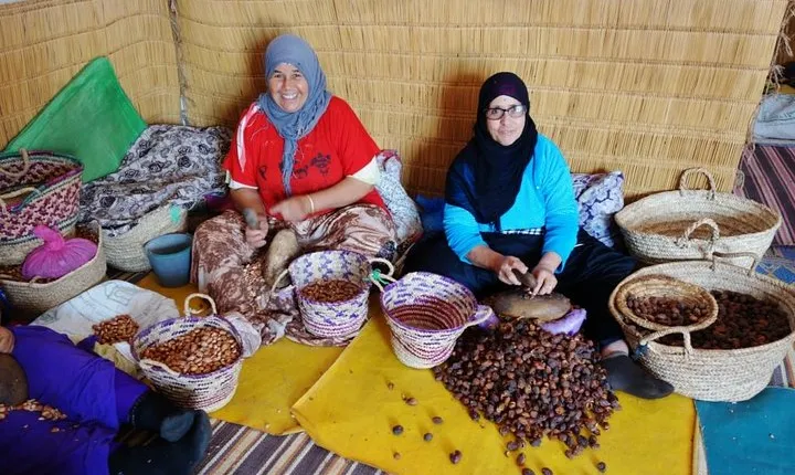 Argan Forest, tea time at a Berbers family & Visit of an Argan cooperative.
