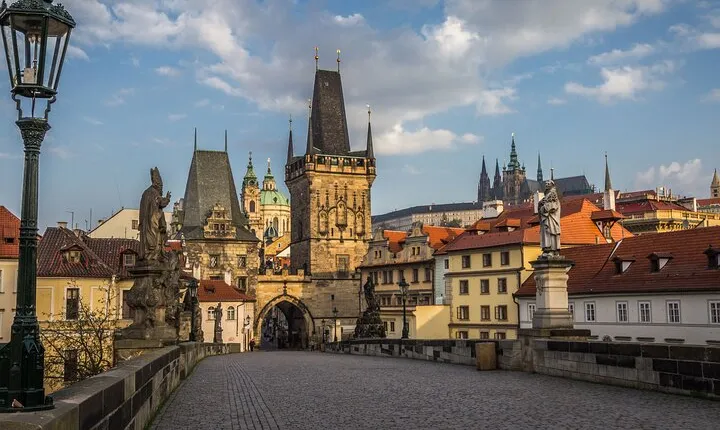 4 Hours Prague Private Tour with Hotel Pickup & Drop