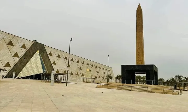 Private Grand Museum and Pyramids Tour