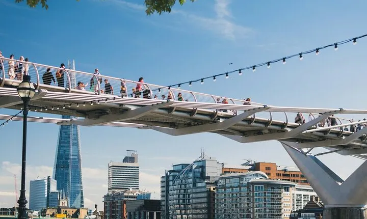 Hike London (2-part tour with Borough Market Lunchbreak)