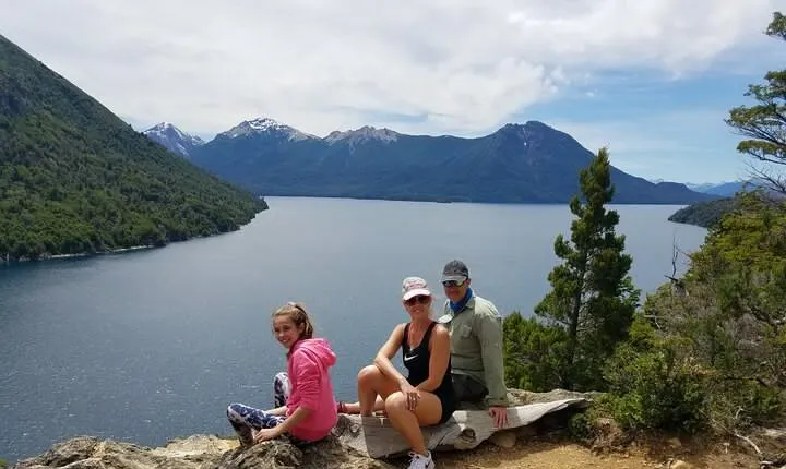 Multisport: Moreno Lake Kayaking and Mirador del Tristeza Hiking