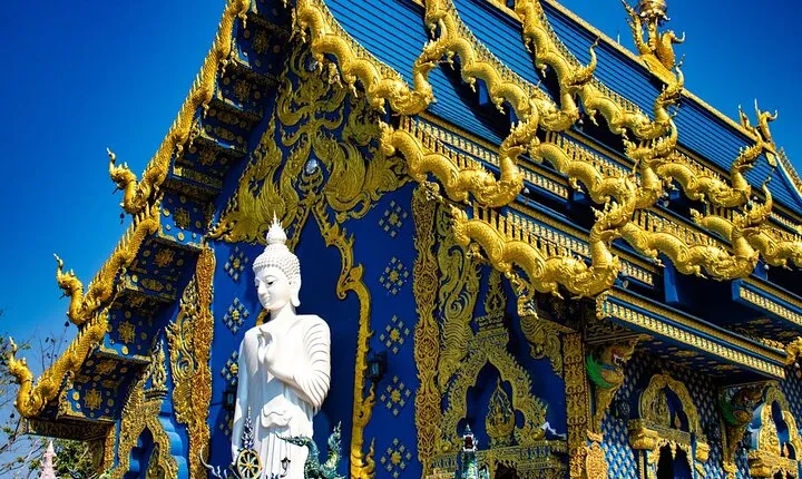 Enchanting Chiang Mai: White, Blue, Black & Golden Triangle