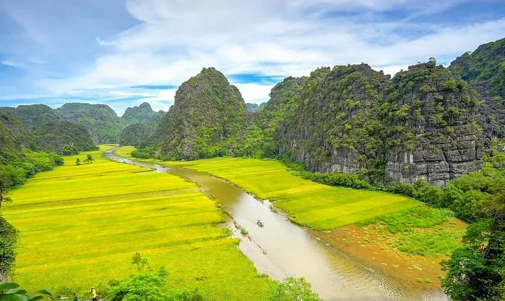 Hoa Lu - Tam Coc 1 Day Tour