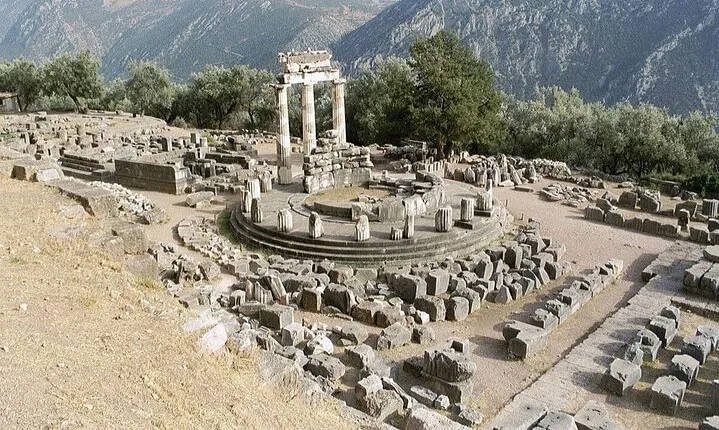 Full Day Tour Of Delphi and Arachova
