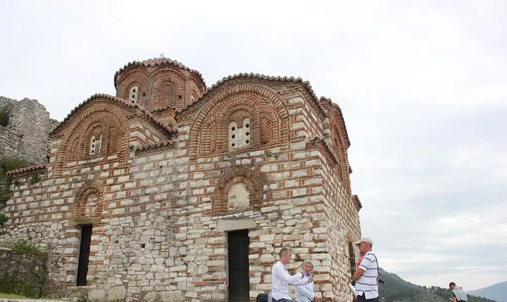 From Tirana to Berat: City Tour&Cooking Class at Mama Nina