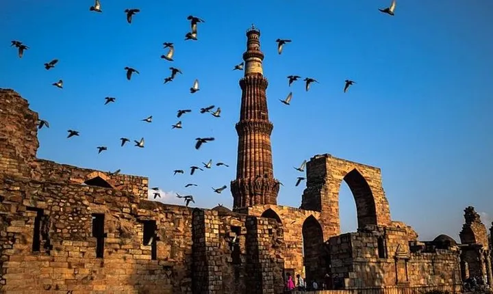 Heritage Tour of Delhi including Qutub Minar and Mehrauli Archaeological Park